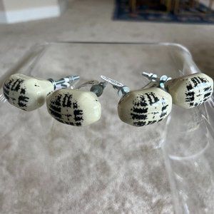 Set of 4 - Anthropologie Drawer Knobs